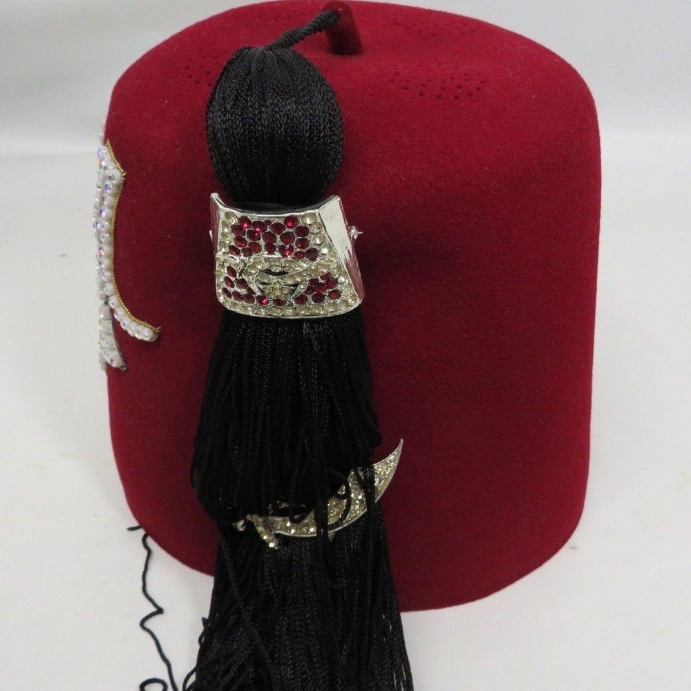 Vintage Shriners Hella Temple Fez Hat Dal-Cap Red Wool Rhinestone Tassel w/ Case - Picture 3 of 6